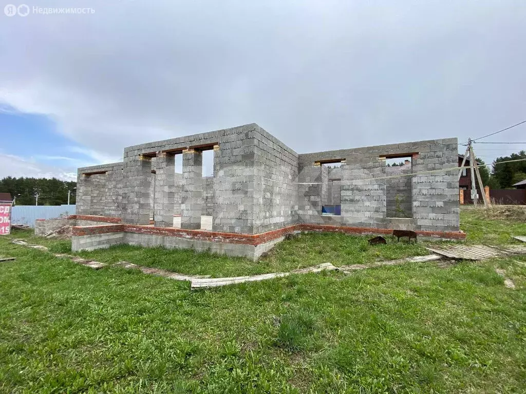 Дом в село Бунырево, Речная улица (246 м) - Фото 0