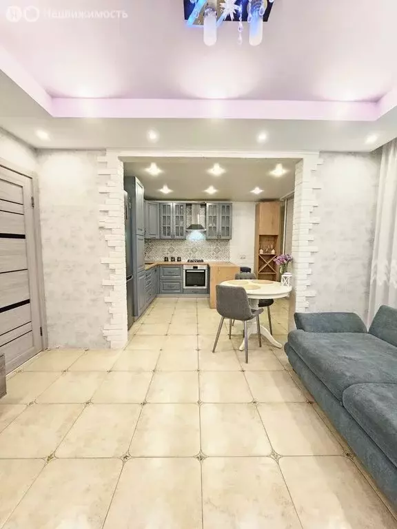 3-комнатная квартира: Псков, улица Рокоссовского, 48 (71.1 м) - Фото 1