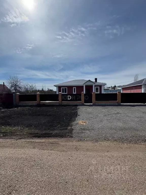 Дом в Башкортостан, Уфимский район, Жуковский сельсовет, д. Сергеевка ... - Фото 0