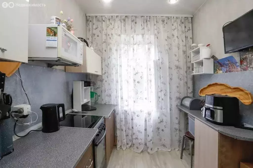 3-комнатная квартира: Иркутск, улица Карла Либкнехта, 9 (71 м) - Фото 2