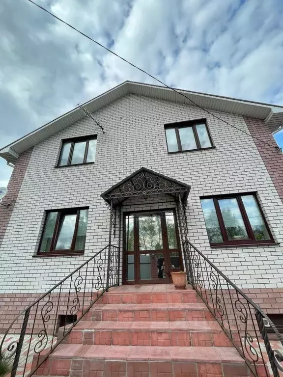 Дом в Нижегородская область, Бор Липово мкр, 1-я ул. (280 м) - Фото 0