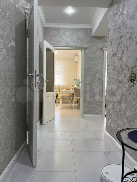2-к. квартира, 70 м, 3/4 эт. - Фото 0