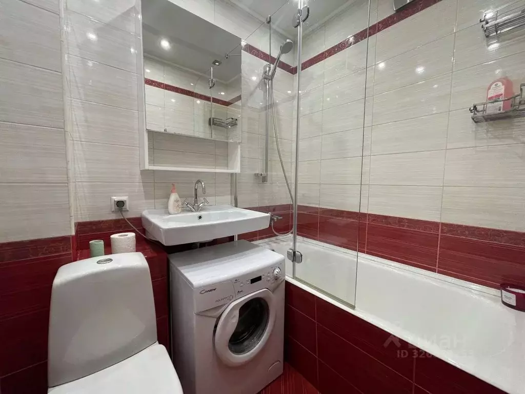 2-к кв. Псковская область, Псков Спортивная ул., 5 (45.0 м) - Фото 1