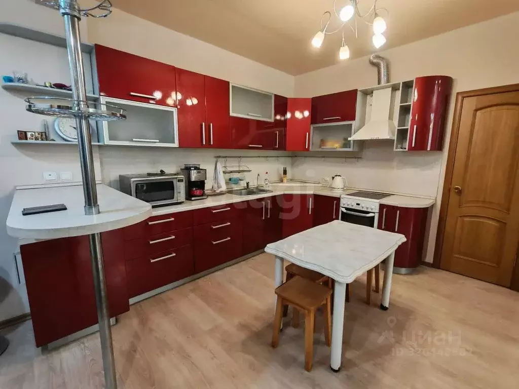 2-к кв. Приморский край, Владивосток ул. Борисенко, 27 (67.0 м) - Фото 0