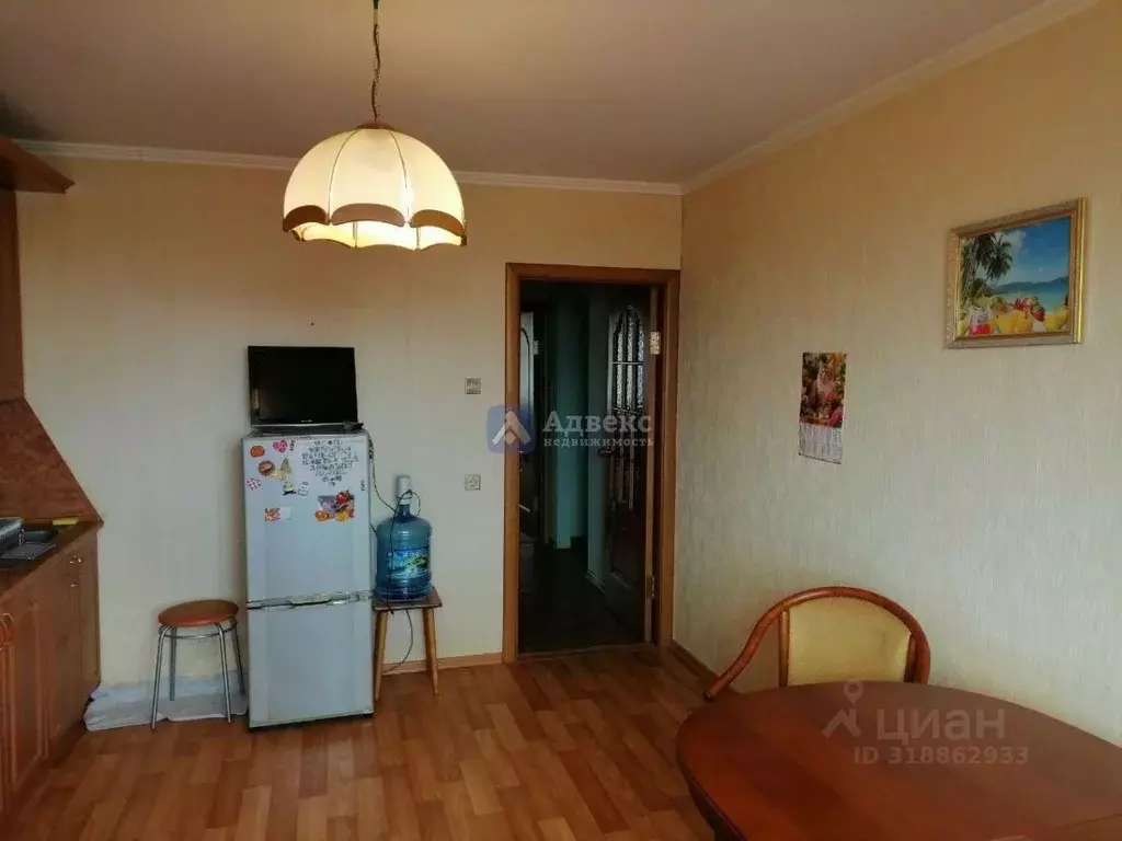 2-к кв. Тюменская область, Тюмень ул. 9 Января, 162 (67.7 м) - Фото 0