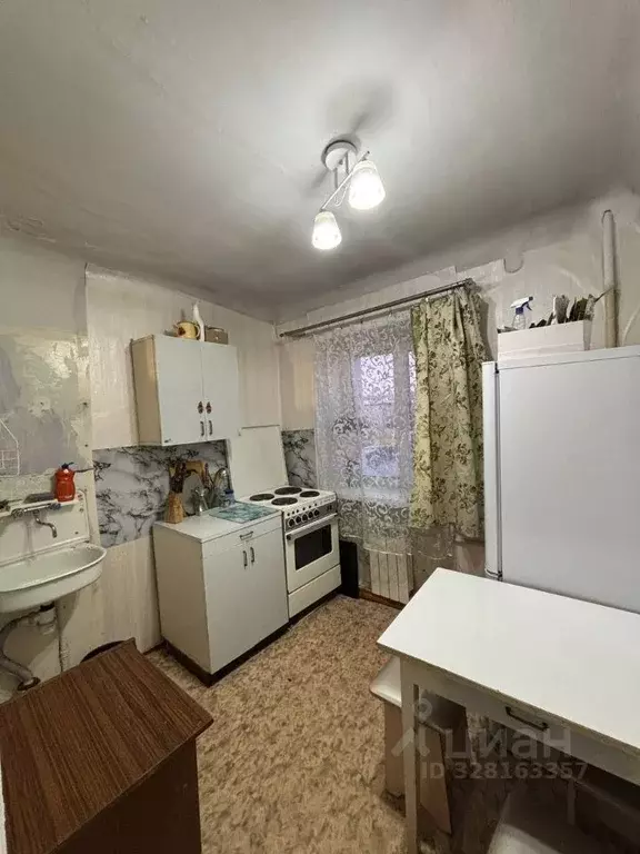 2-к кв. Бурятия, Улан-Удэ ул. Гагарина, 18 (42.7 м) - Фото 1