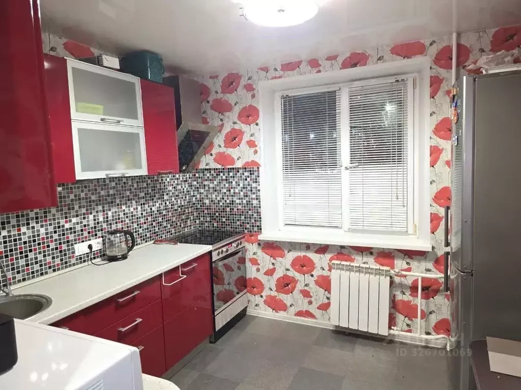 2-к кв. Тюменская область, Тюмень Одесская ул., 44 (50.4 м) - Фото 1