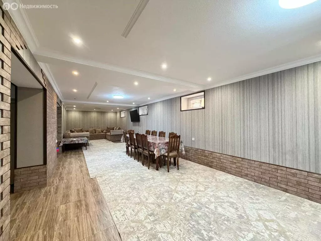 Дом в Нальчик, улица Мориса Тореза, 80 (300 м) - Фото 1