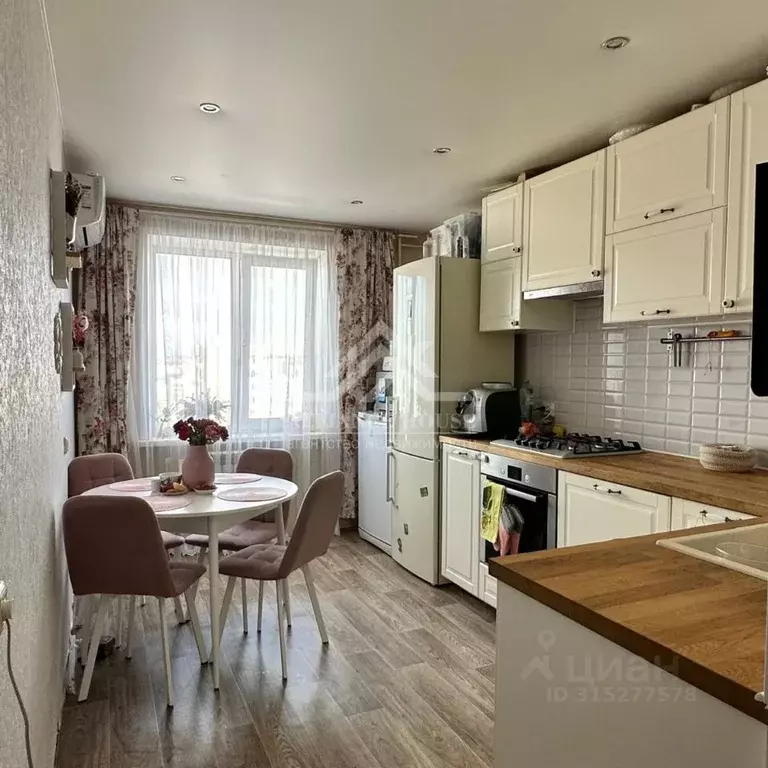 2-к кв. Татарстан, Казань ул. Академика Глушко, 26 (59.0 м) - Фото 0