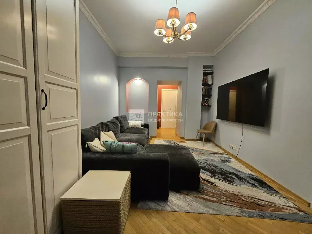 Продается 3-комнатная квартира - Фото 1