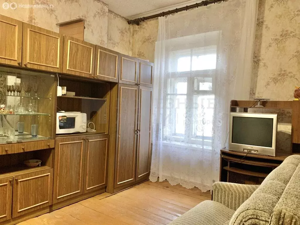 1к в 4-комнатной квартире (28 м) - Фото 1