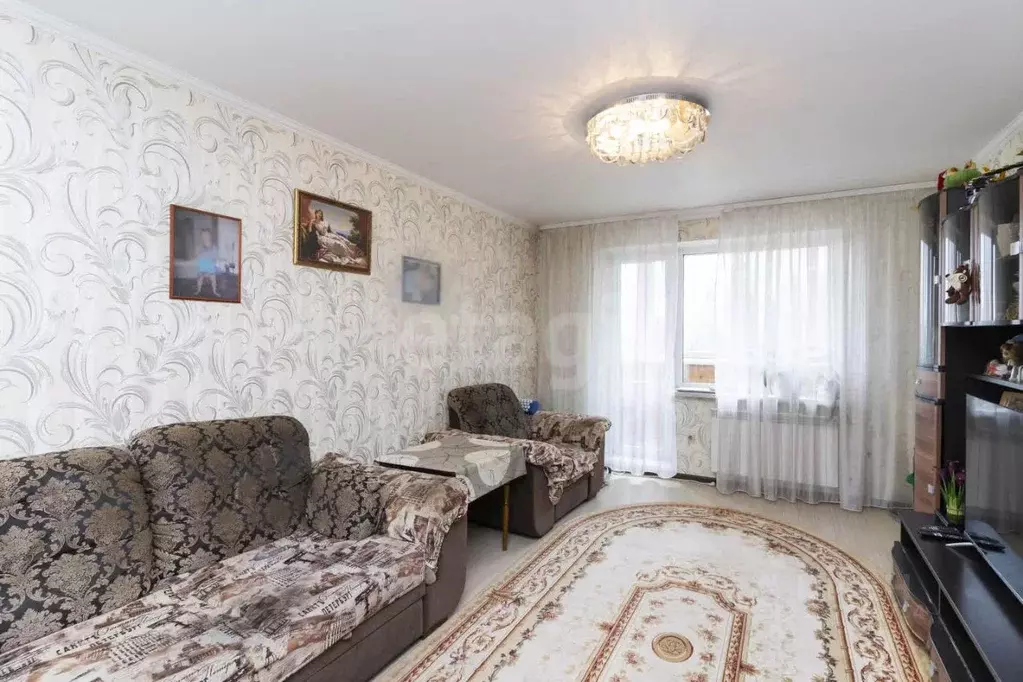 3-к кв. Тюменская область, Тюмень 6-й мкр, ул. Валерии Гнаровской, 8 ... - Фото 1