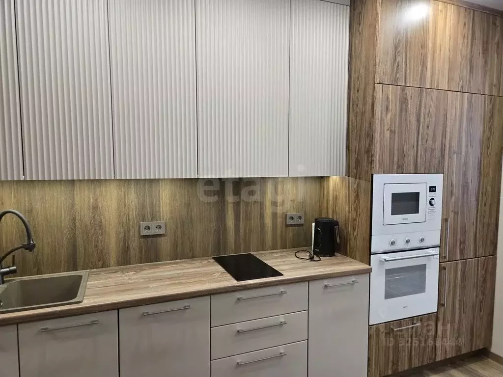 Студия Тюменская область, Тюмень Новгородская ул., 22 (31.0 м) - Фото 1