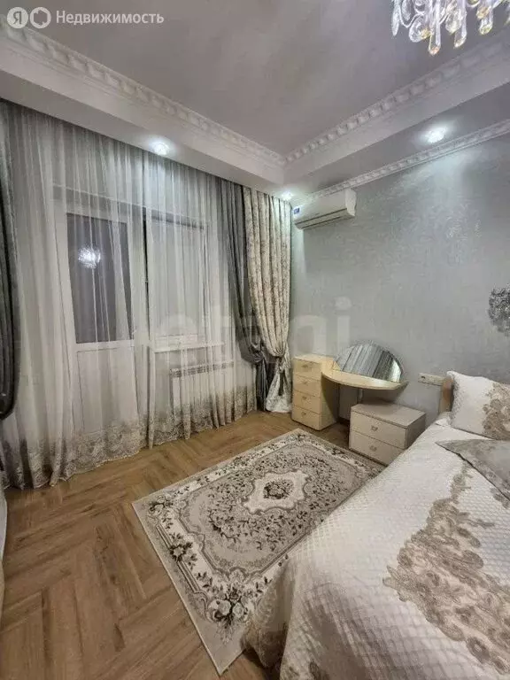 3-комнатная квартира: Казань, улица Гастелло, 1 (128.4 м) - Фото 2