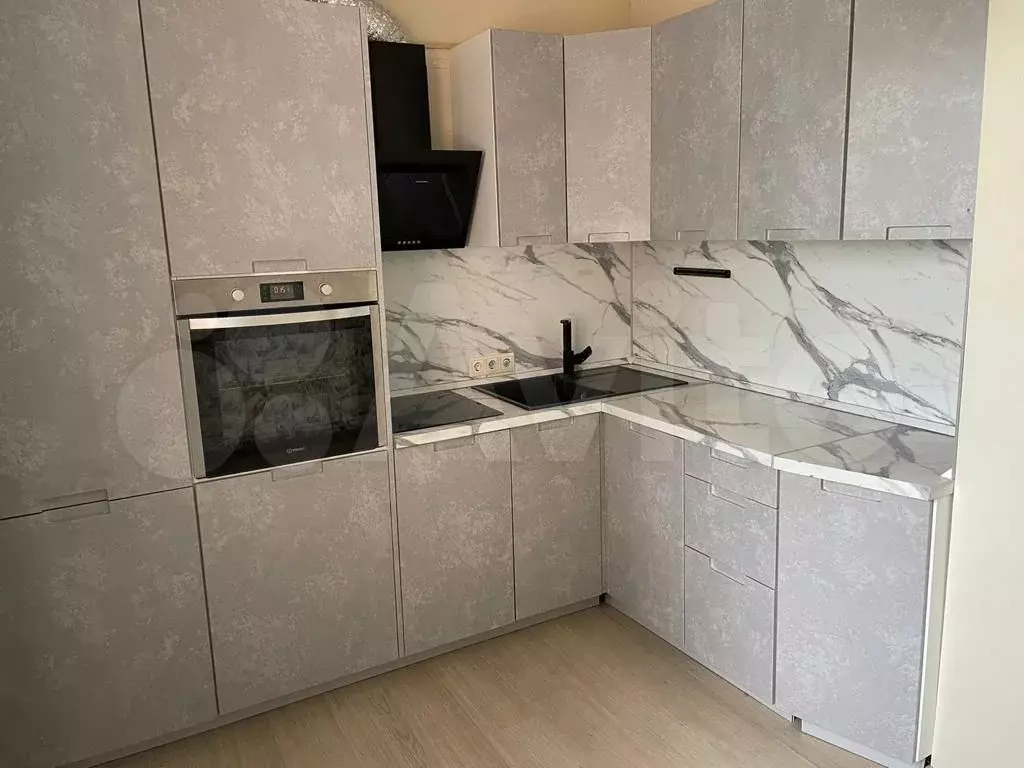 2-к. квартира, 63 м, 1/7 эт. - Фото 1