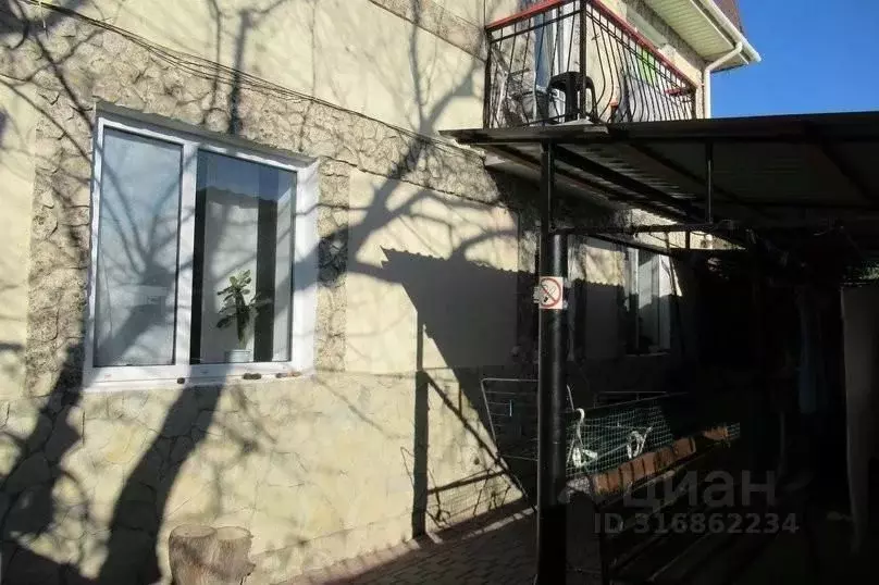 Дом в Крым, Феодосия ул. Партизанки Прокопенко, 30 (280 м) - Фото 0