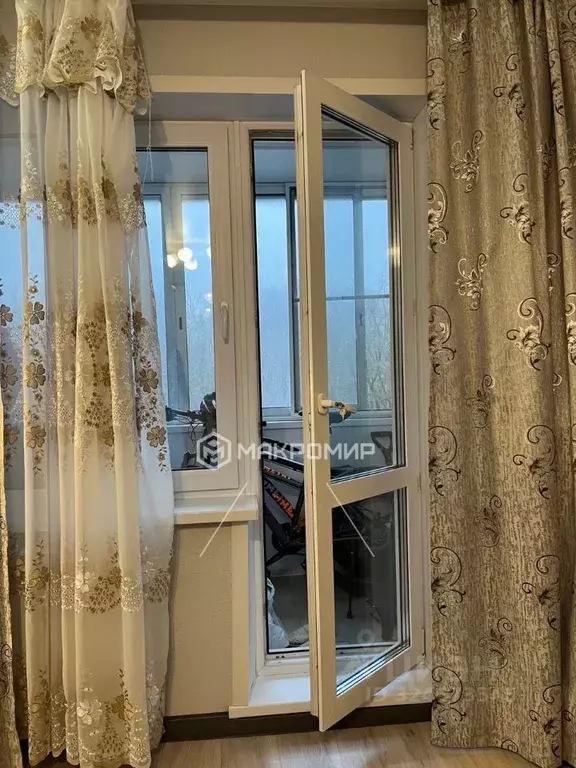 1-к кв. Кировская область, Киров Московская ул., 109к1 (32.7 м) - Фото 2