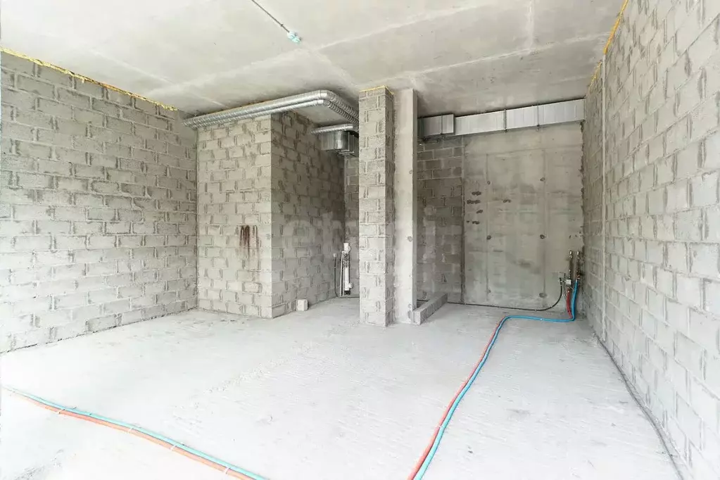 Торговая площадь в Тюменская область, Тюмень ул. Тимирязева, 8к1 (42 ... - Фото 1