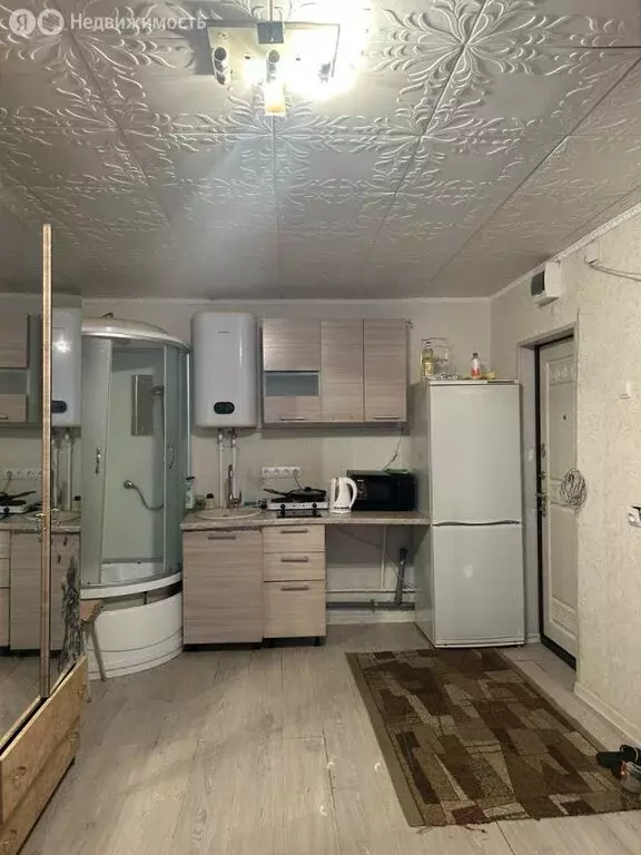 1к в 17-комнатной квартире (17.9 м) - Фото 1