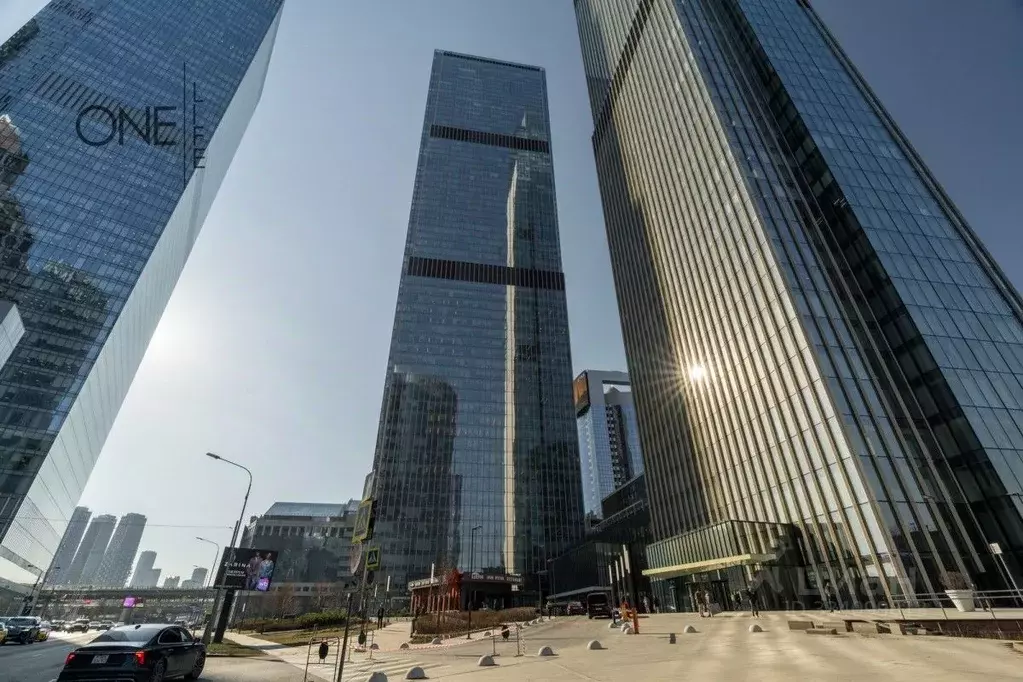 Гараж в Москва 1-й Красногвардейский проезд, 22с1 (15 м) - Фото 1