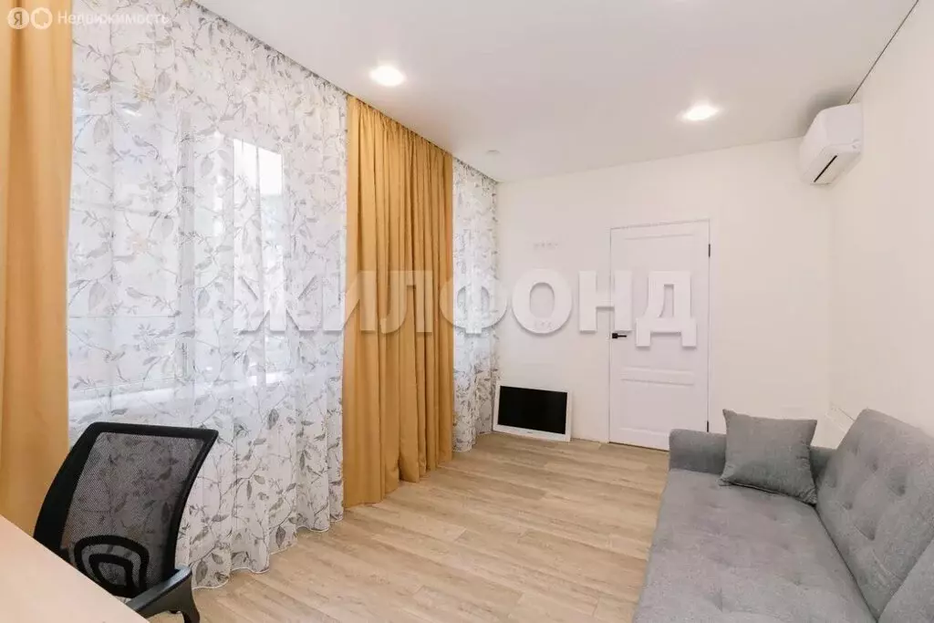 2-комнатная квартира: Новосибирск, Красный проспект, 323/5 (54 м) - Фото 1