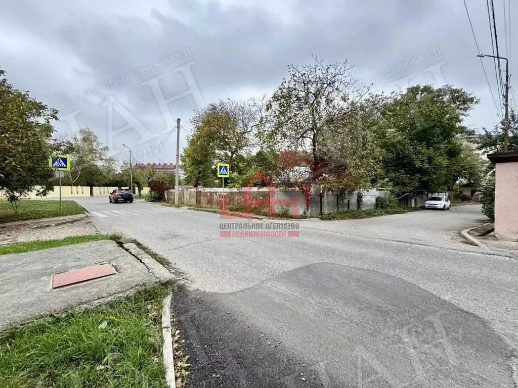 Участок в Ставропольский край, Ессентуки ул. Комарова, 3 (10.0 сот.) - Фото 1