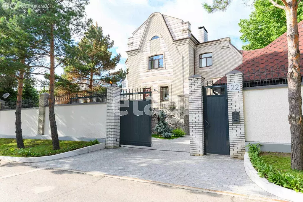Дом в Хабаровск, Грушевая улица (450 м) - Фото 1