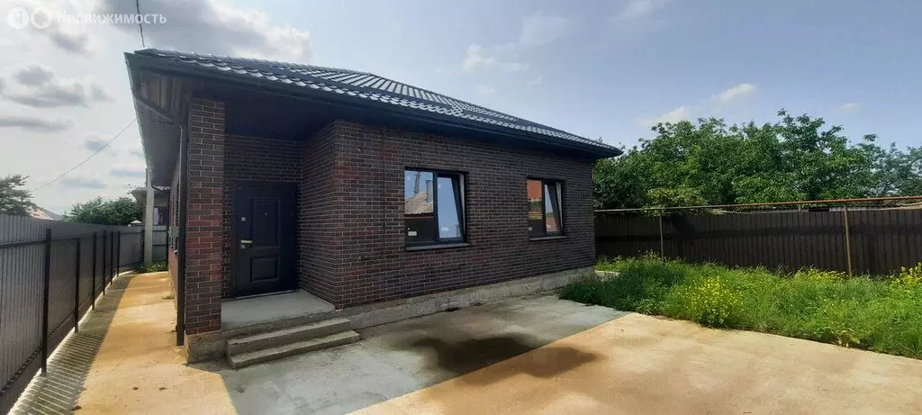 Дом в станица Новотитаровская, улица Кирова (115 м) - Фото 0