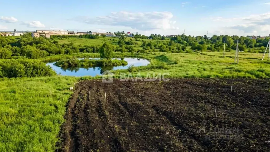 Участок в Ленинградская область, Гатчинский муниципальный округ, д. ... - Фото 1