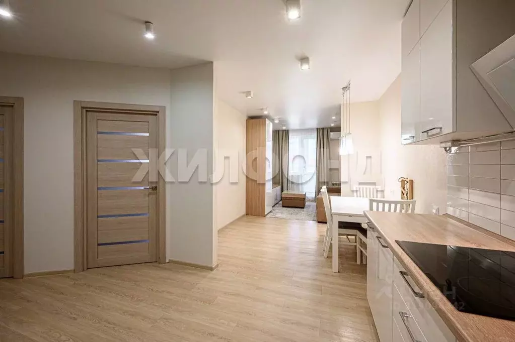 3-к кв. Новосибирская область, Новосибирск ул. Лескова, 27 (74.8 м) - Фото 1
