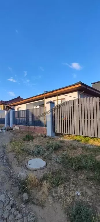 Дом в Калмыкия, Элиста Сити-3 мкр, 73 (192 м) - Фото 0