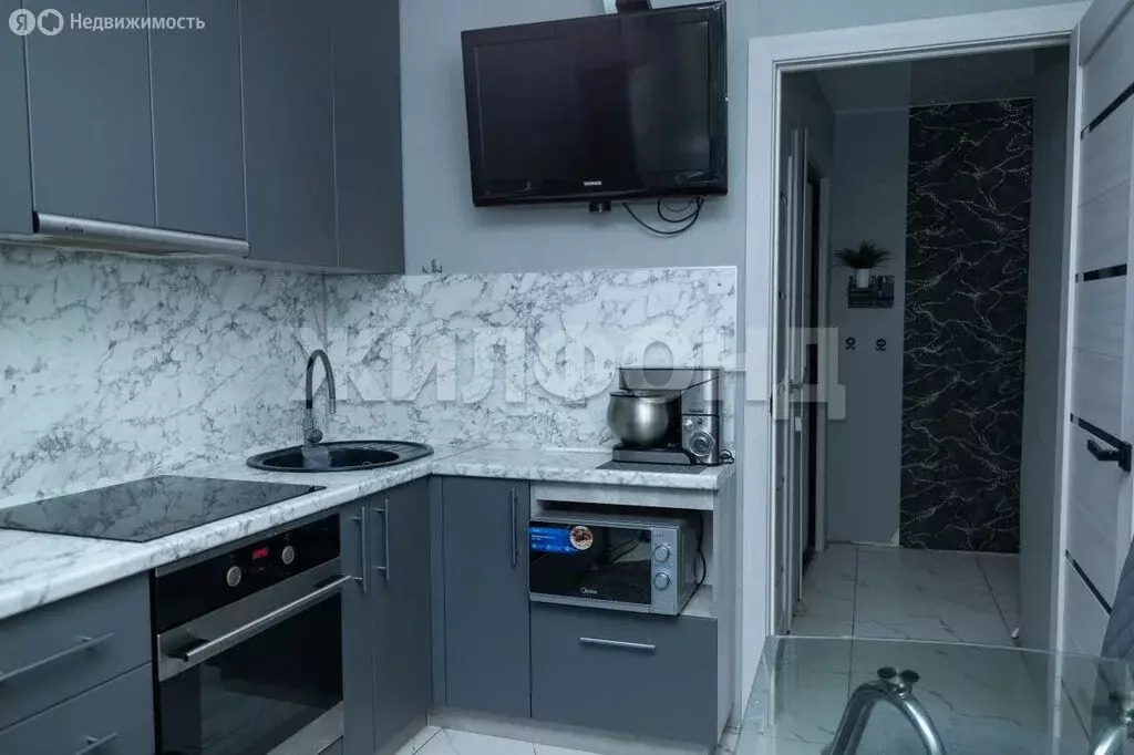 3-комнатная квартира: Барнаул, Балтийская улица, 44 (65.3 м) - Фото 1