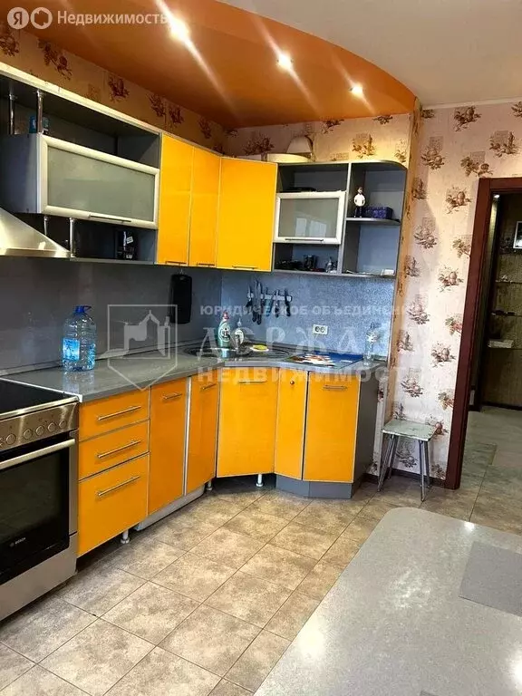 2-комнатная квартира: Кемерово, улица Авроры, 14 (59 м) - Фото 1