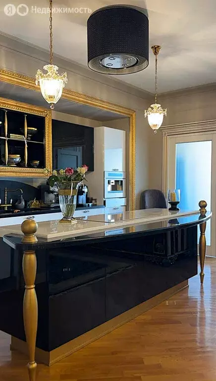 3-комнатная квартира: Каспийск, улица М. Халилова, 38 (210 м) - Фото 2