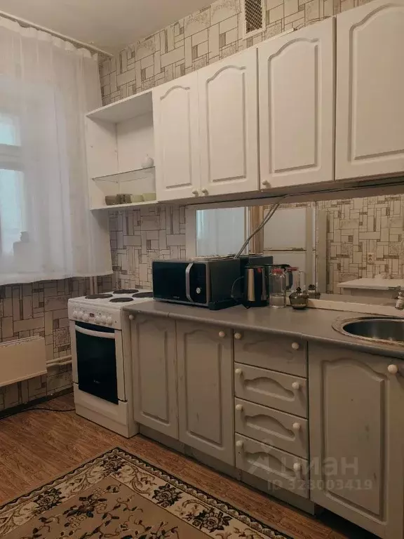 2-к кв. Тюменская область, Тюмень Минская ул., 81 (56.0 м) - Фото 1