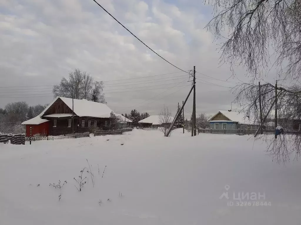 Участок в Вологодская область, Сокольский муниципальный округ, д. ... - Фото 1