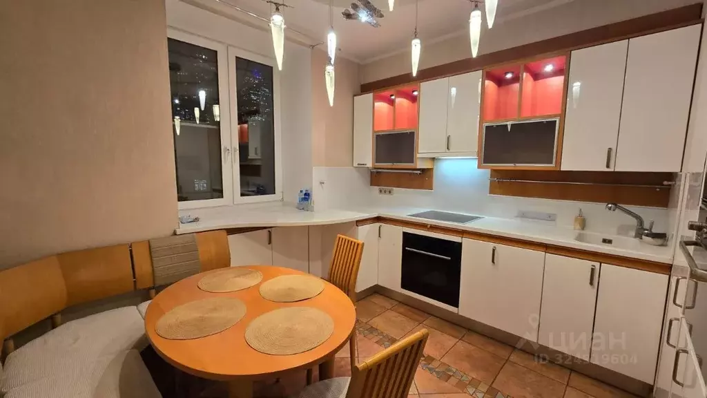 3-к кв. Москва Кутузовский просп., 33 (98.0 м) - Фото 1