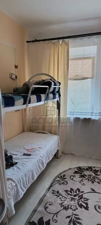 Комната Красноярский край, Красноярск ул. Айвазовского, 17 (18.0 м) - Фото 1