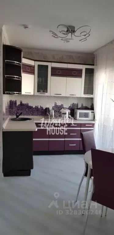 1-к кв. Тюменская область, Тюмень ул. 50 лет Октября, 57Бк2 (35.0 м) - Фото 1