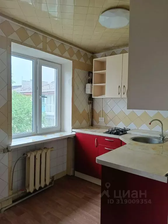 3-к кв. Крым, Симферополь просп. Кирова, 82 (56.2 м) - Фото 1