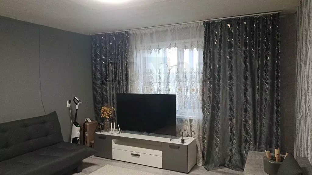 2-к кв. Свердловская область, Екатеринбург ул. Молодежи, 80 (43.0 м) - Фото 1