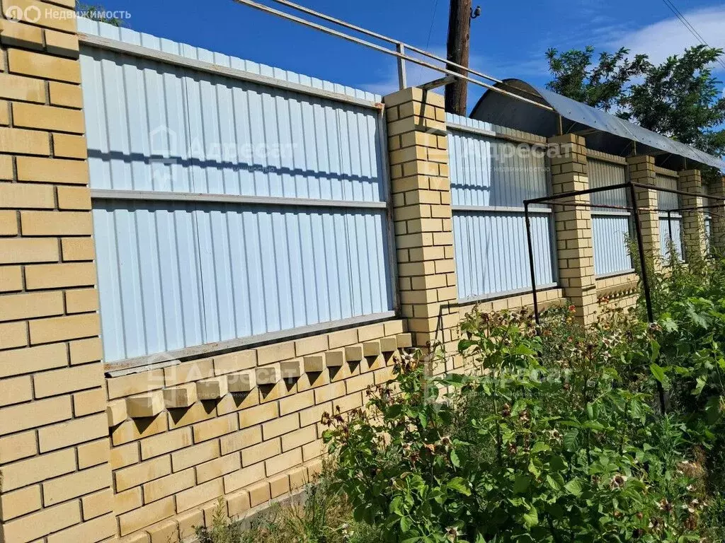 Дом в Светлоярский район, посёлок Кирова, Тепличная улица (38.4 м) - Фото 0