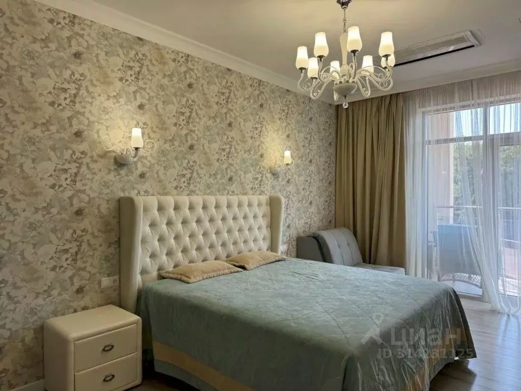 1-к кв. Краснодарский край, Геленджик Крымская ул., 3к2 (90.0 м) - Фото 1