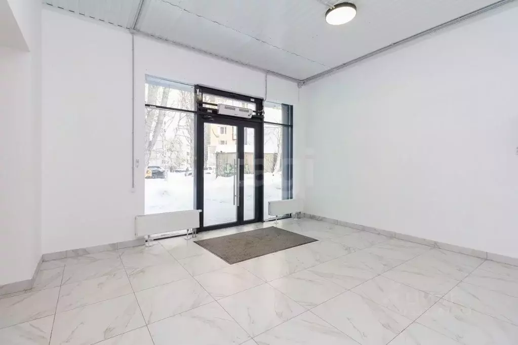 Помещение свободного назначения в Тюменская область, Тюмень Заречный ... - Фото 1