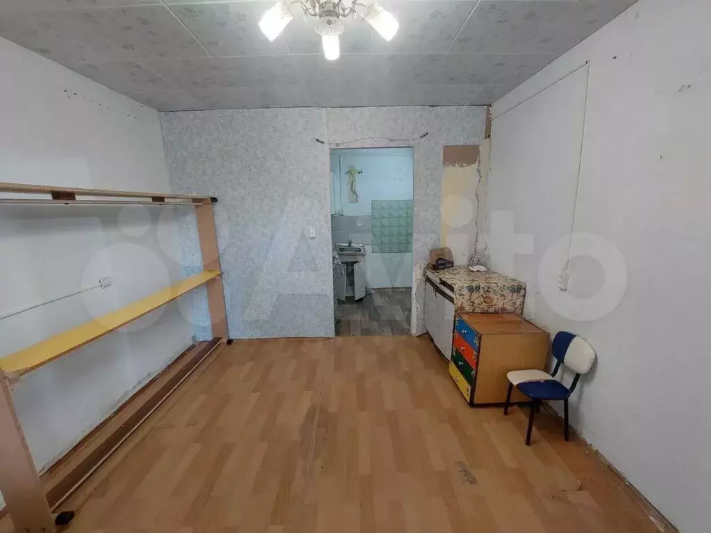 Комната 15 м в 8-к., 1/5 эт. - Фото 1
