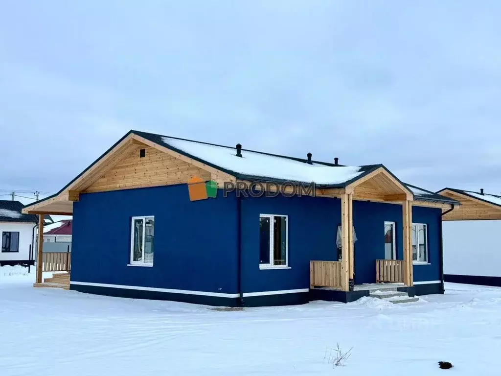 Дом в Свердловская область, Белоярский муниципальный округ, с. ... - Фото 1