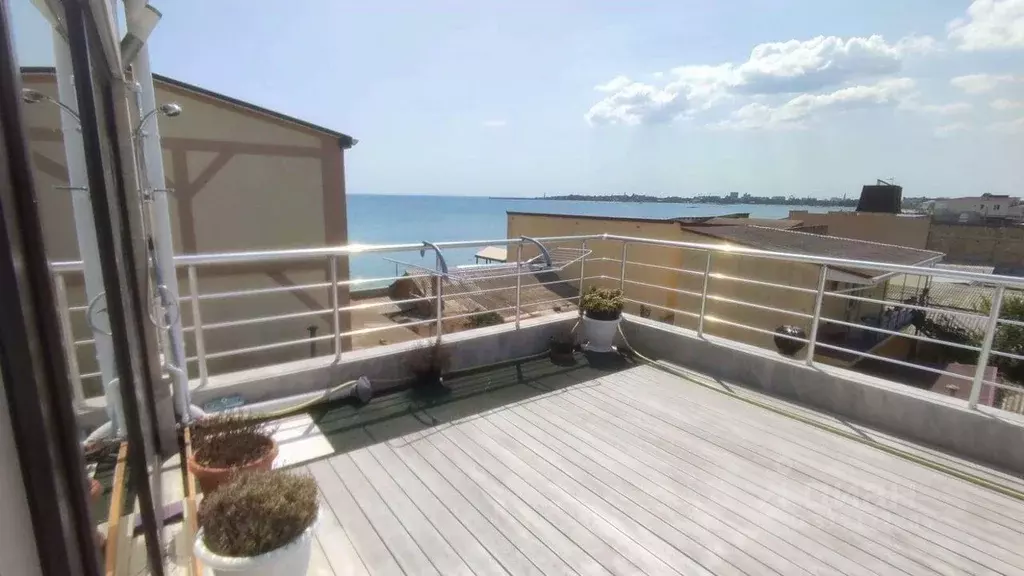 Дом в Крым, Евпатория ул. Симферопольская, 67 (150 м) - Фото 2