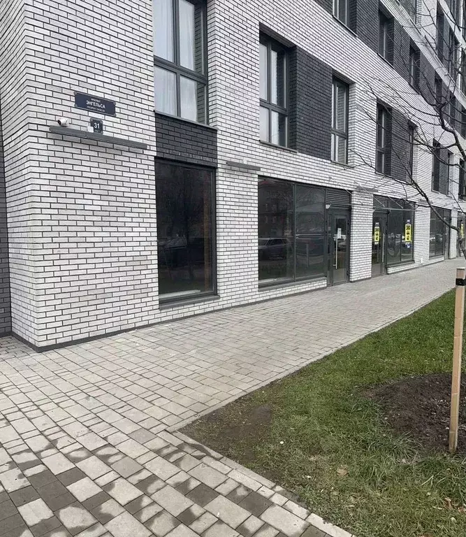 Торговая площадь в Санкт-Петербург просп. Энгельса, 31 (79 м) - Фото 1