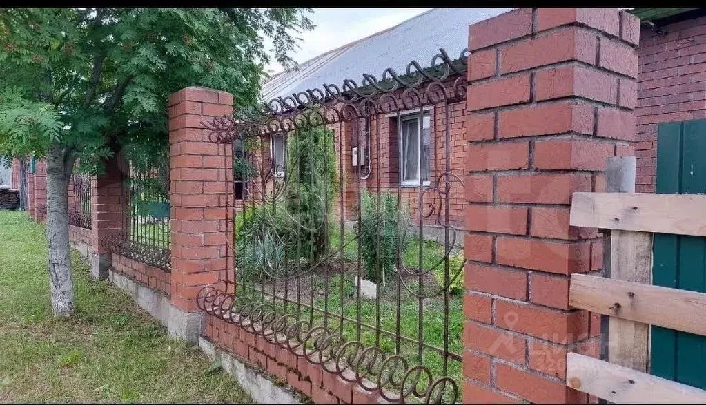 Дом в Свердловская область, Горноуральский муниципальный округ, пос. ... - Фото 1