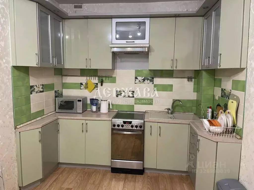 2-к кв. Белгородская область, Старый Оскол Макаренко мкр, 39 (60.0 м) - Фото 1